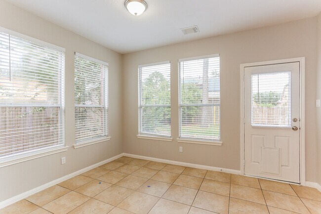 Building Photo - 18514 Skippers Helm