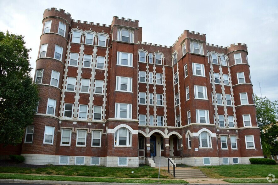 The Savoy 5305 Delmar Blvd Saint Louis MO 63112 Apartment Finder
