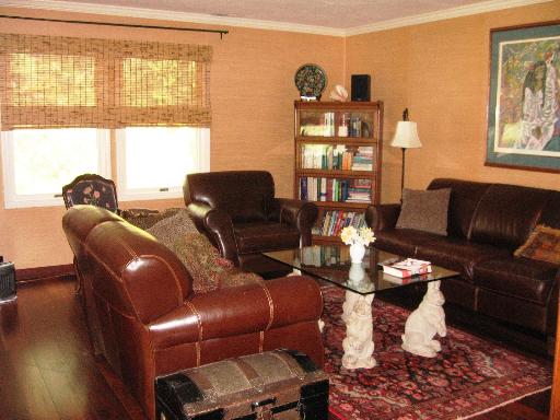 Family Room - 2910 Harbor Ln