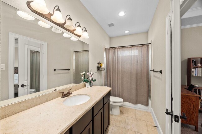 Building Photo - 5907 Kiam St