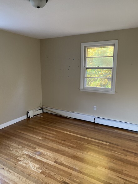 Building Photo - 270 New Britain Ave