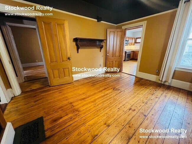 Building Photo - 36 Spring Garden St