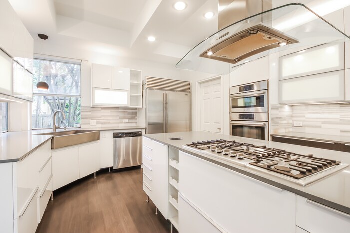 Building Photo - 10518 Moorcreek Dr