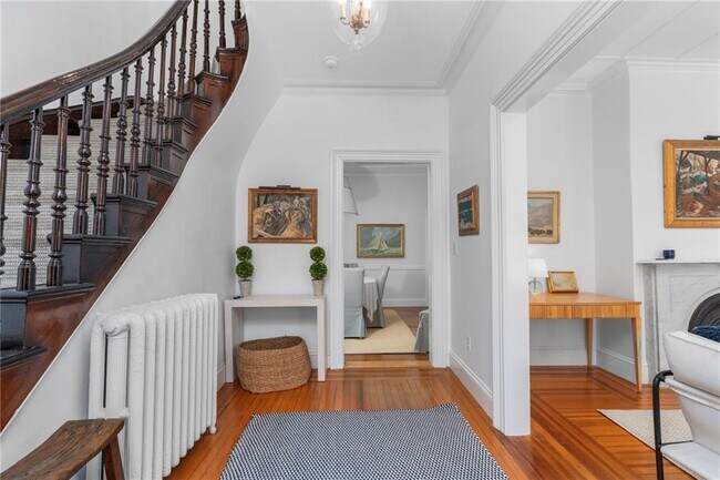 Building Photo - 46 Corne St