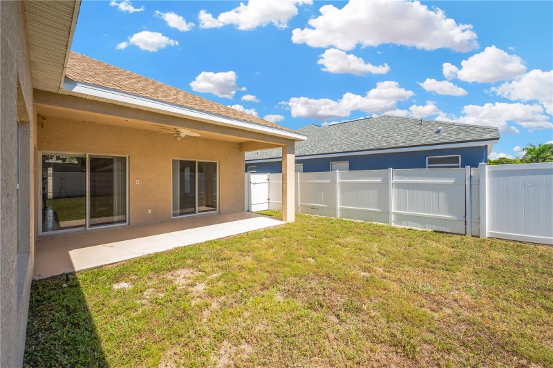 Building Photo - 1833 Mira Lago Cir