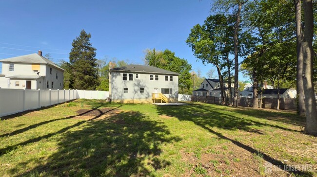 Building Photo - 412 Ryders Ln