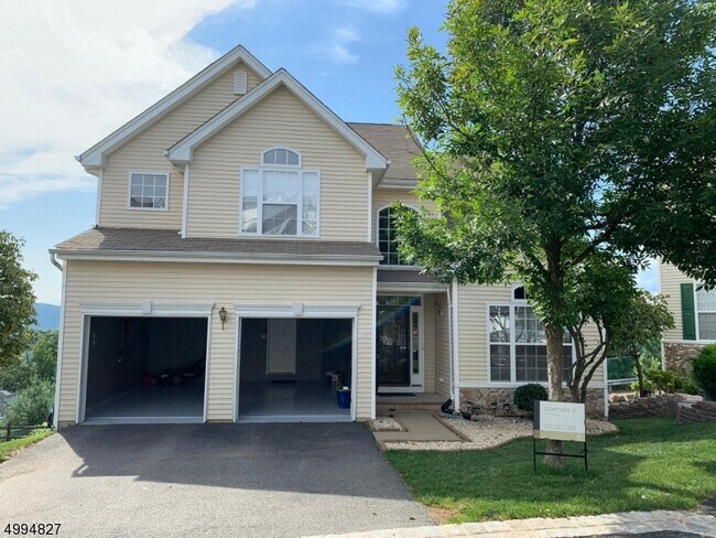 Primary Photo - 297 Winding Hill Dr
