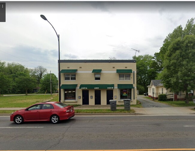Building Photo - 1107 Beatties Ford Rd