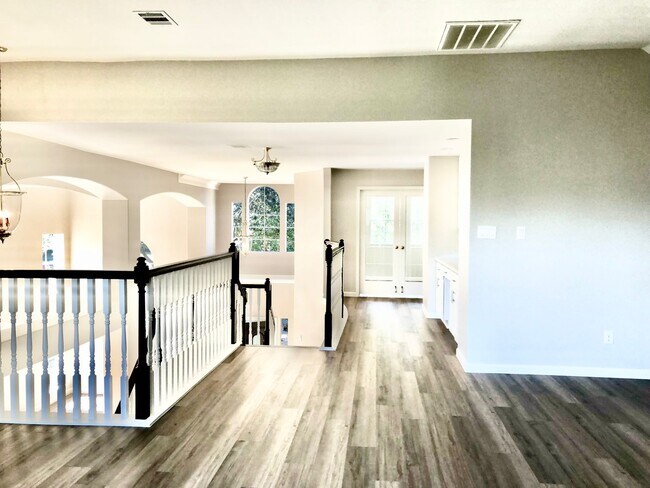 Building Photo - 5711 Silver Bay Ct