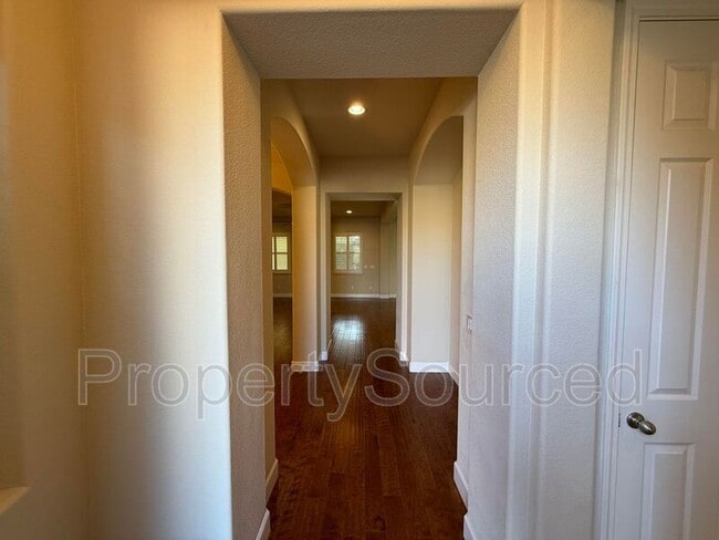 Building Photo - 1086 Harvest Mill Dr