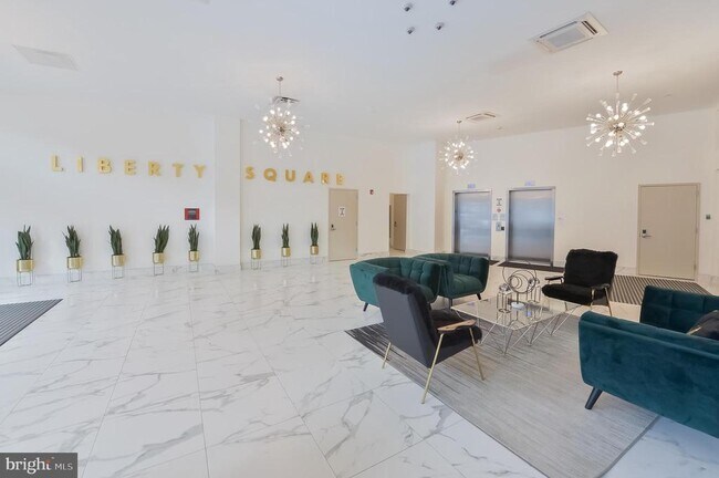 Building Photo - 1214 N American St