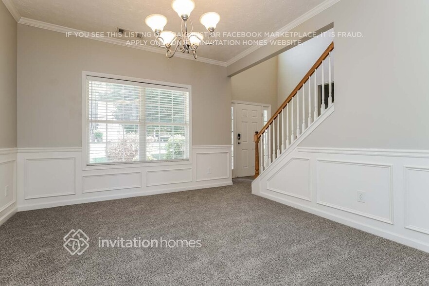 Building Photo - 333 Interlake