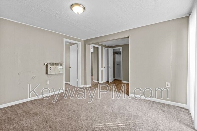 Building Photo - 116 Argyle Ave