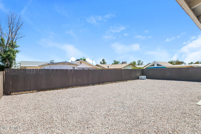 Building Photo - 2429 Covina Rd