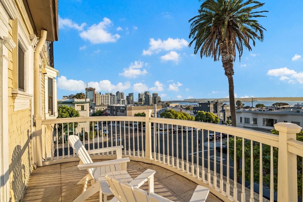 Building Photo - 2121 1st Ave