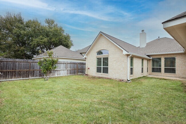 Building Photo - 2710 Falcon Knoll Ln