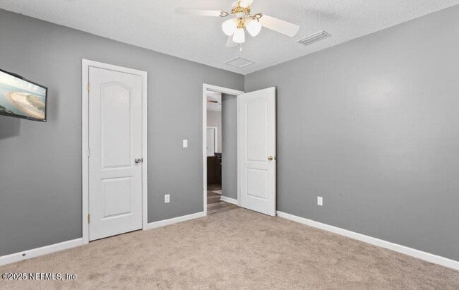 Building Photo - 503 Apple Creek Dr