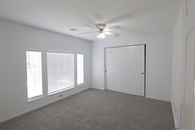 Building Photo - 1238 Manchester Cir