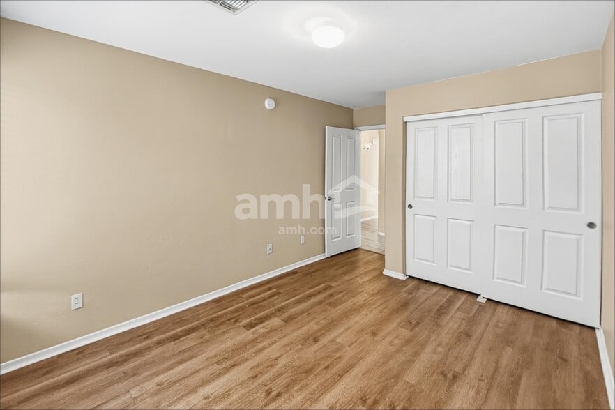 Building Photo - 10808 S Alley Mountain Dr