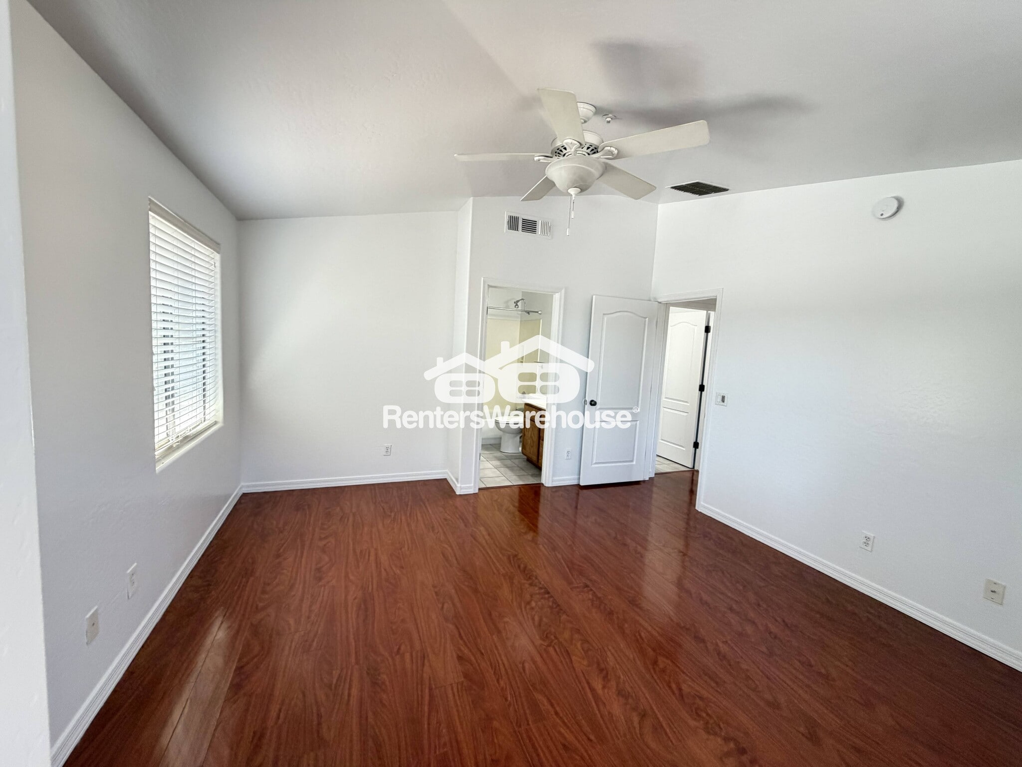 Building Photo - 776 S Beck Ave