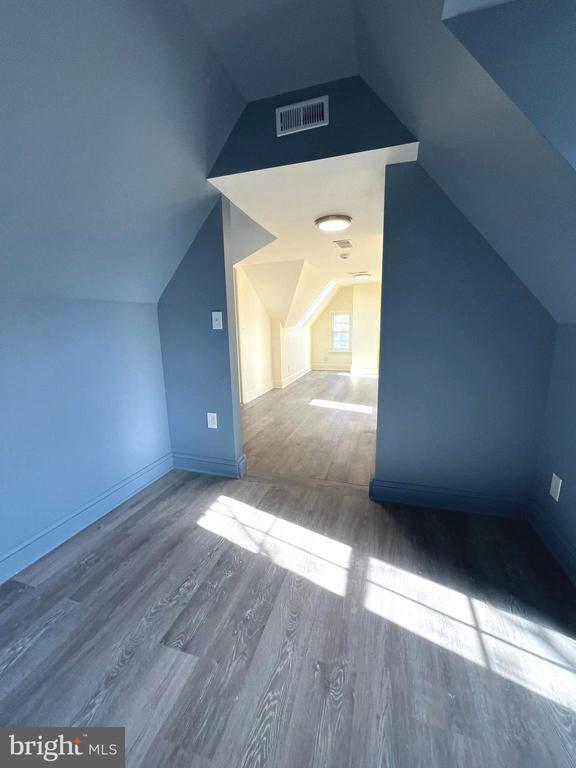 Building Photo - 7617 Old Plank Rd