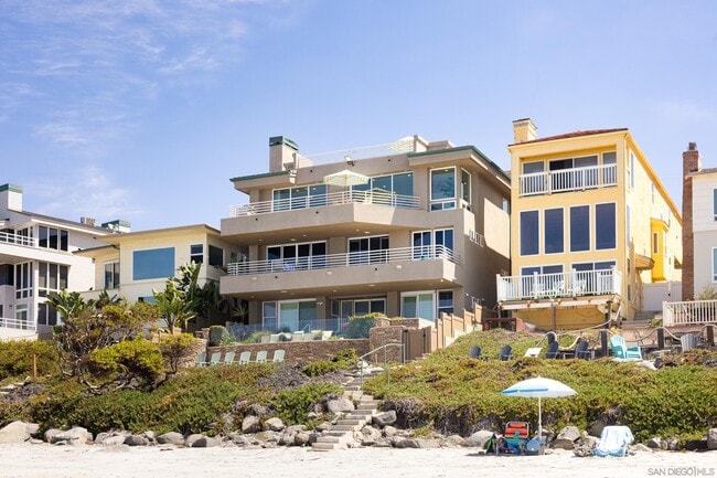 Building Photo - 2609 Ocean St