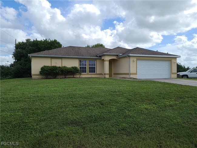 Primary Photo - 337 SW 29th Ave