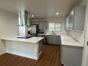 Building Photo - Carmel Valley Dreams