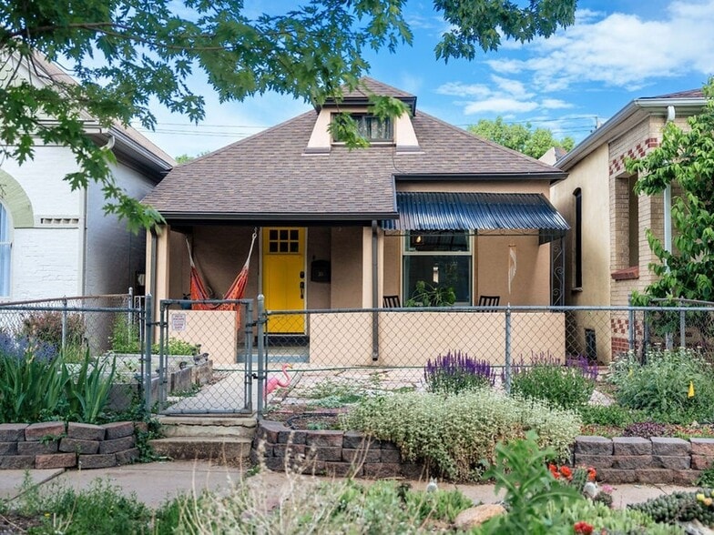 Primary Photo - 30 Fox St