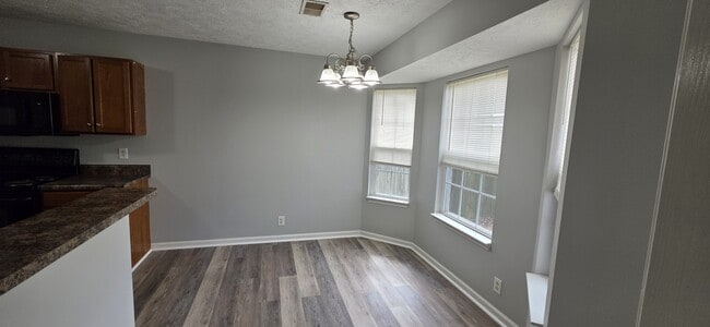 Building Photo - 1183 Catawba Way