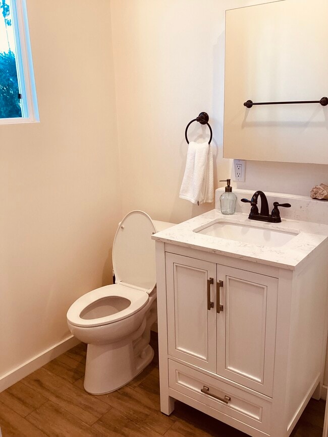 Building Photo - 1630 W 27th St