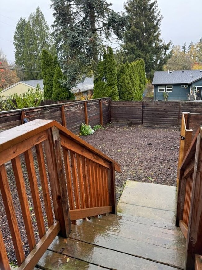 Building Photo - 1132000