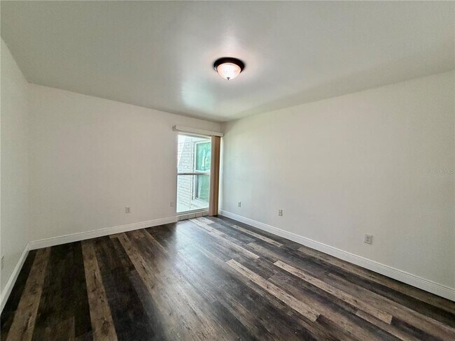 Building Photo - 3325 Bayshore Blvd
