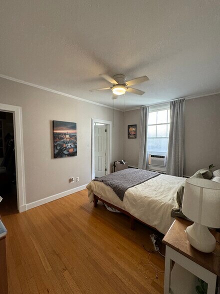 Bedroom - 29 S State St