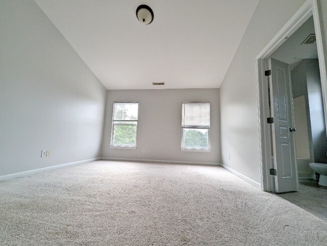 Building Photo - 153 Braeside Ct