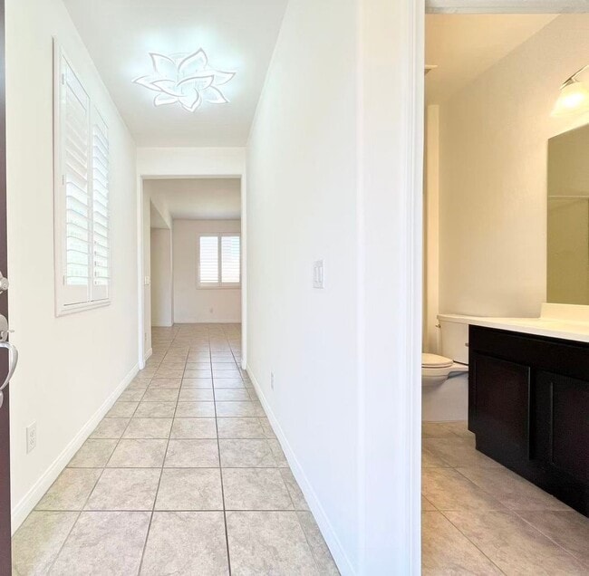 Building Photo - Well-maintained 4-bedroom, 3-bath home in a desirable gated community