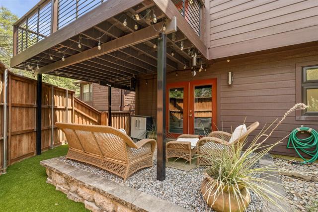 Building Photo - 6124 Summer Creek Cir