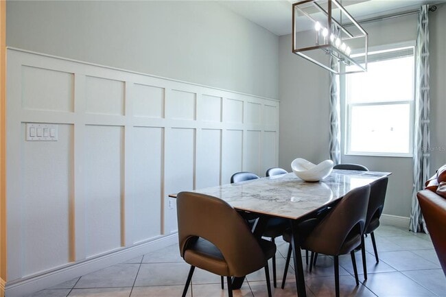 Building Photo - 10452 Laguna Plains Dr