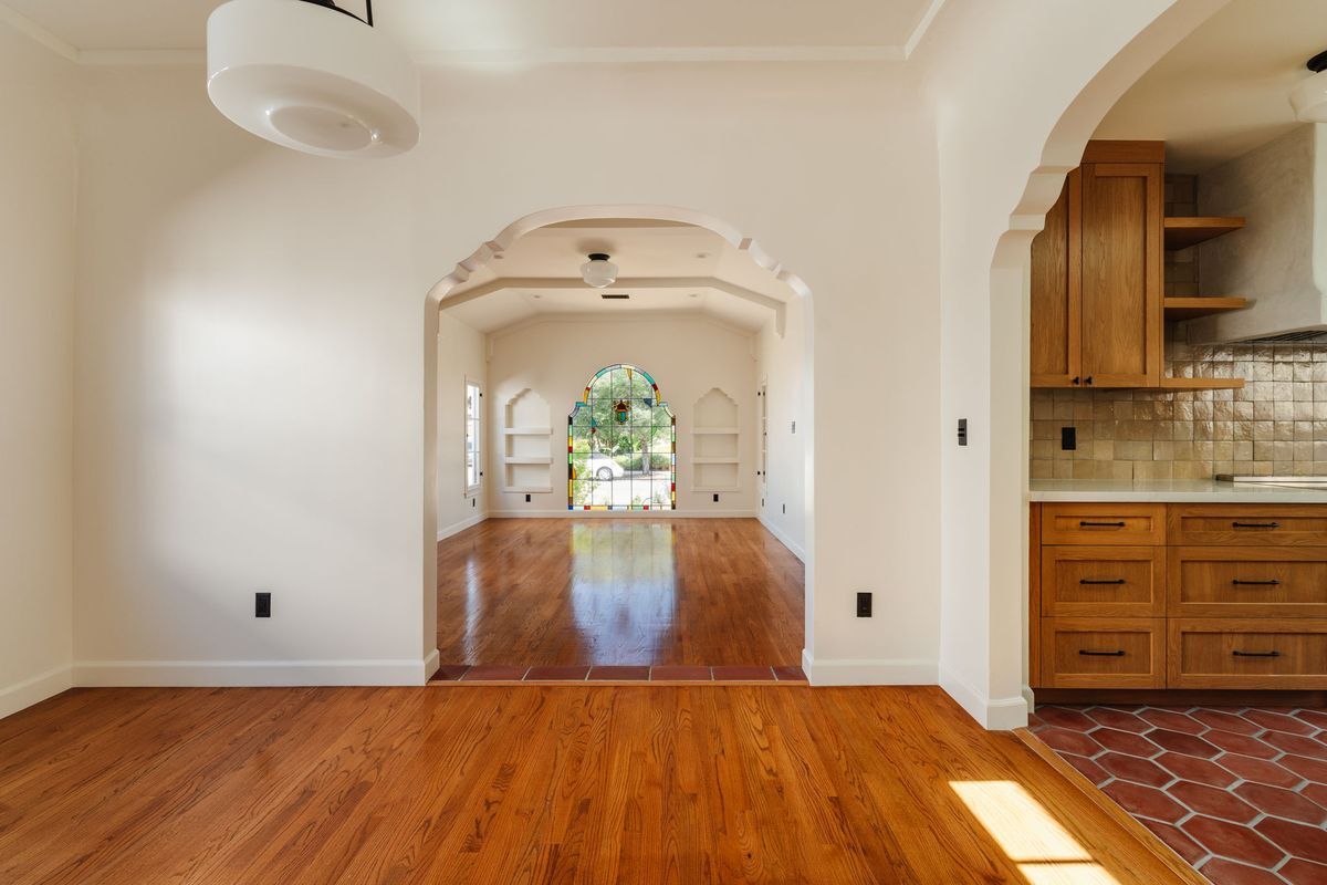 Building Photo - 1739 S Ogden Dr