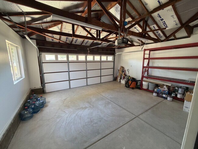 Building Photo - 3 Bedroom | 2 Bathroom | Single family home in Golf Course Terrace