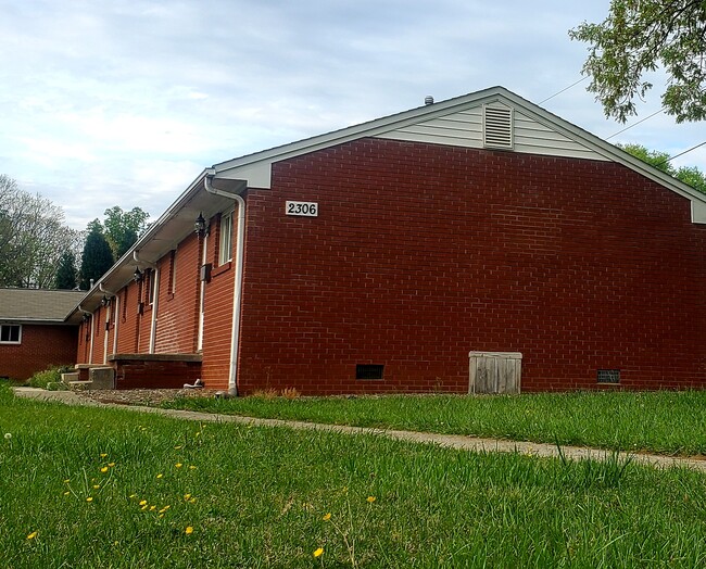 Primary Photo - 2306 Spring Garden St