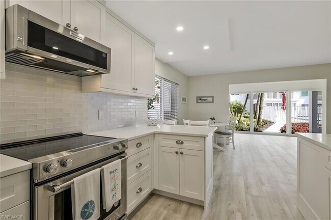 Building Photo - 354 Harbour Dr