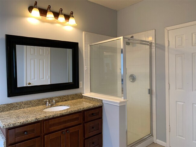Building Photo - 20703 Riviere Ln