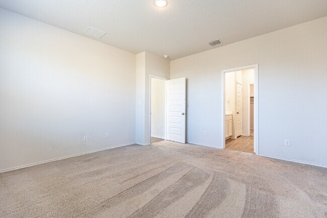 Building Photo - 5823 Hematite Rim