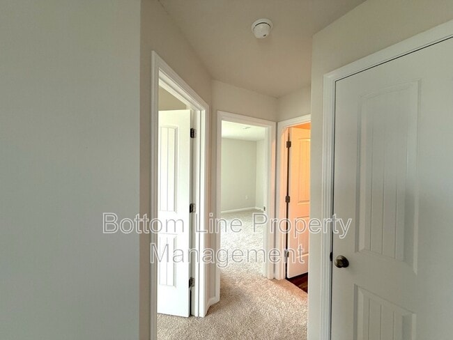 Building Photo - 445 Belcaro Dr
