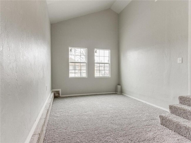 Building Photo - 1716 SW 18th St