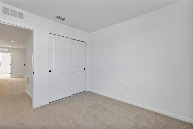 Building Photo - 1851 Pinecliff Dr