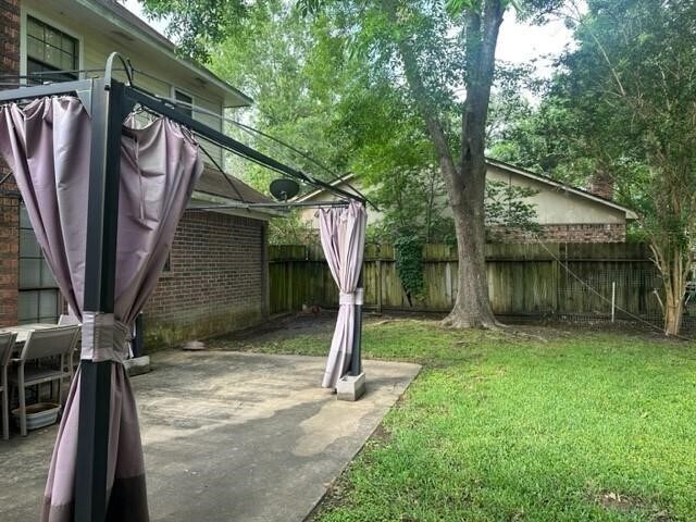 Building Photo - 608 Dogwood St