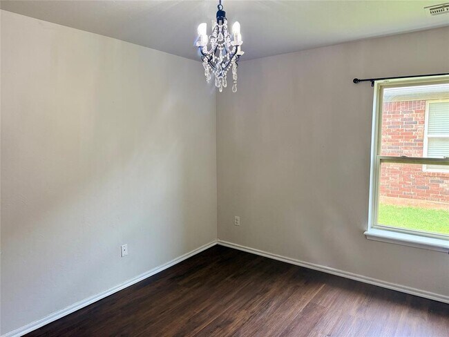 Building Photo - 18100 Calle Way