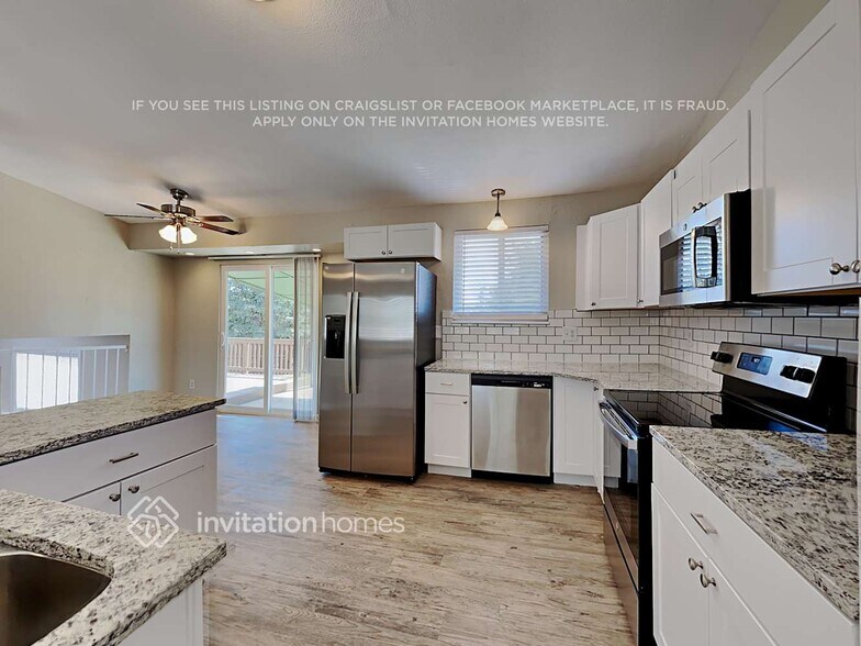 Building Photo - 2038 El Camino Meseta